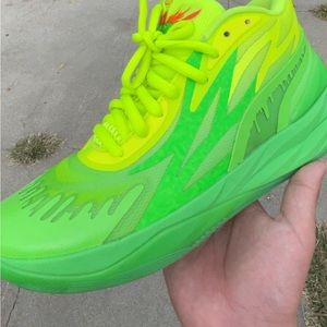 LaMelo slimes size 8.5 brand new worn once